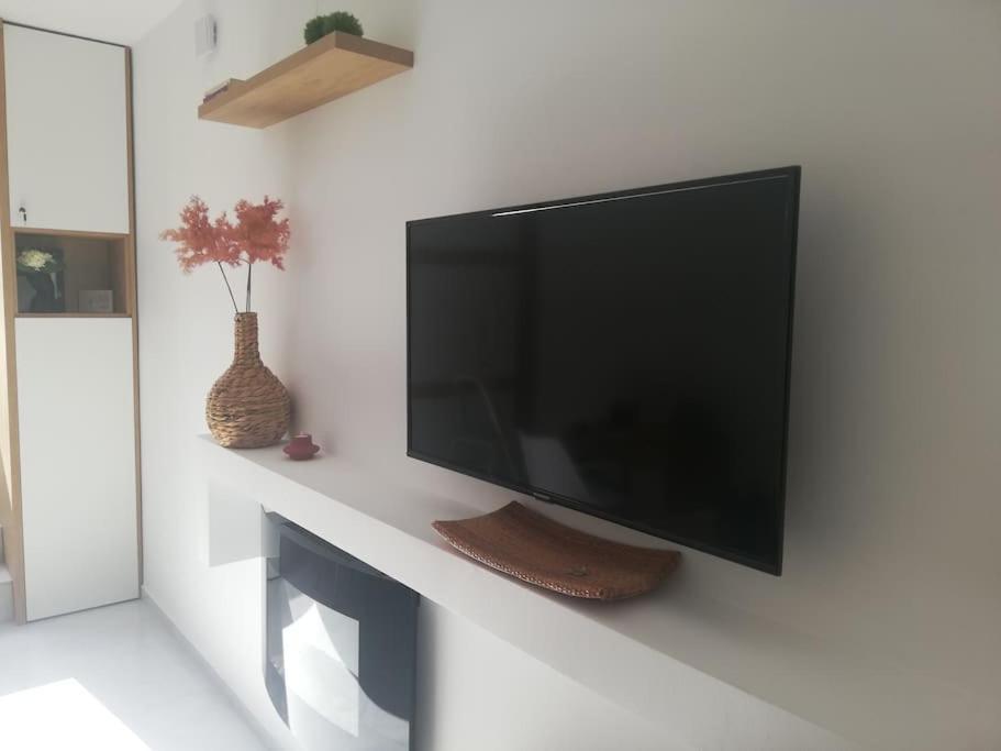 Brio Luxurious Urban Stay In Heraklio,Wifi,Αc Heraklion Exteriör bild
