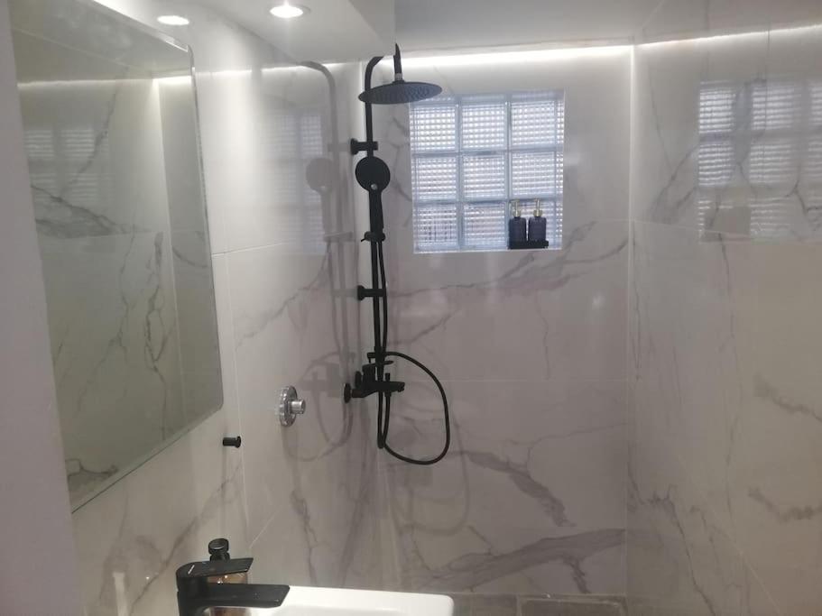 Brio Luxurious Urban Stay In Heraklio,Wifi,Αc Heraklion Exteriör bild