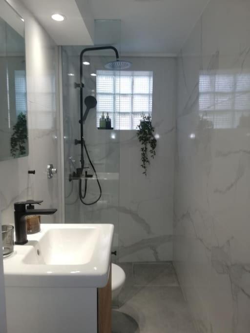 Brio Luxurious Urban Stay In Heraklio,Wifi,Αc Heraklion Exteriör bild